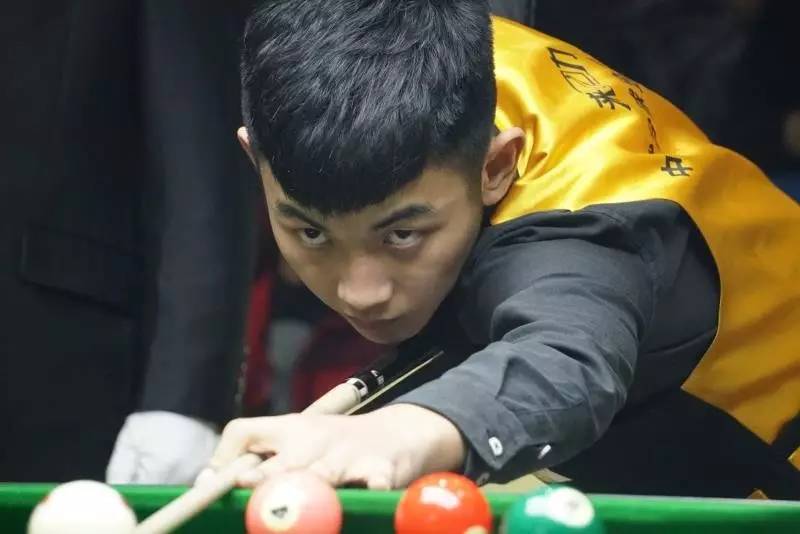 随着更多资 随着更多资