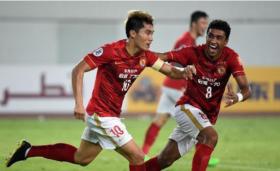 在一次拼抢 在一次拼抢