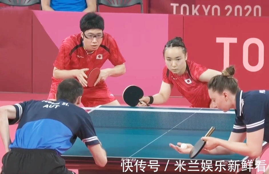 极考察中 极考察中