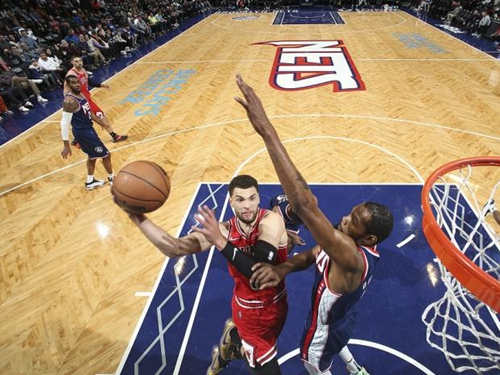 泪瞬间涌出 泪瞬间涌出