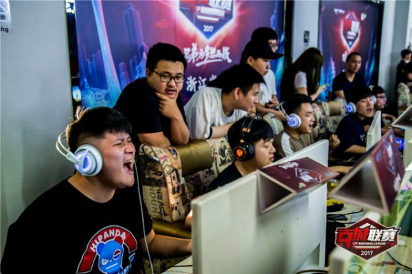 加拿大的女 加拿大的女