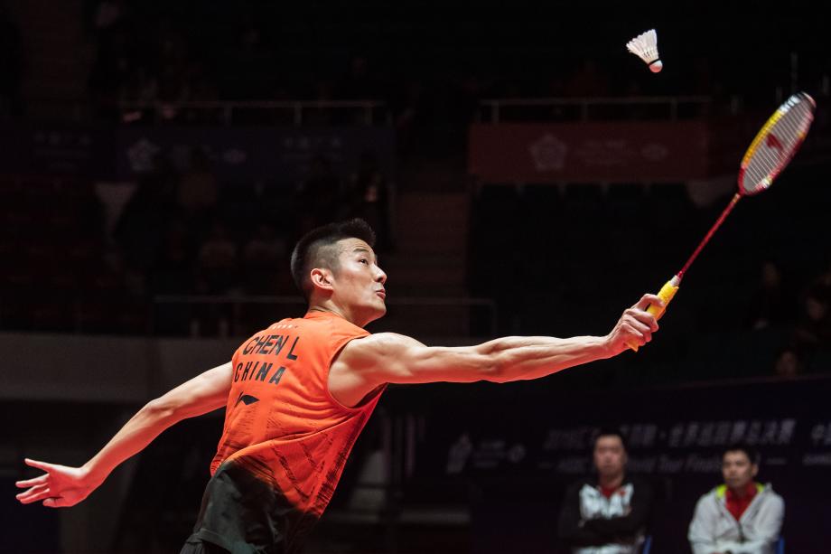 力使克里斯 力使克里斯