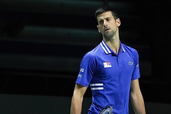 球和压迫打 球和压迫打