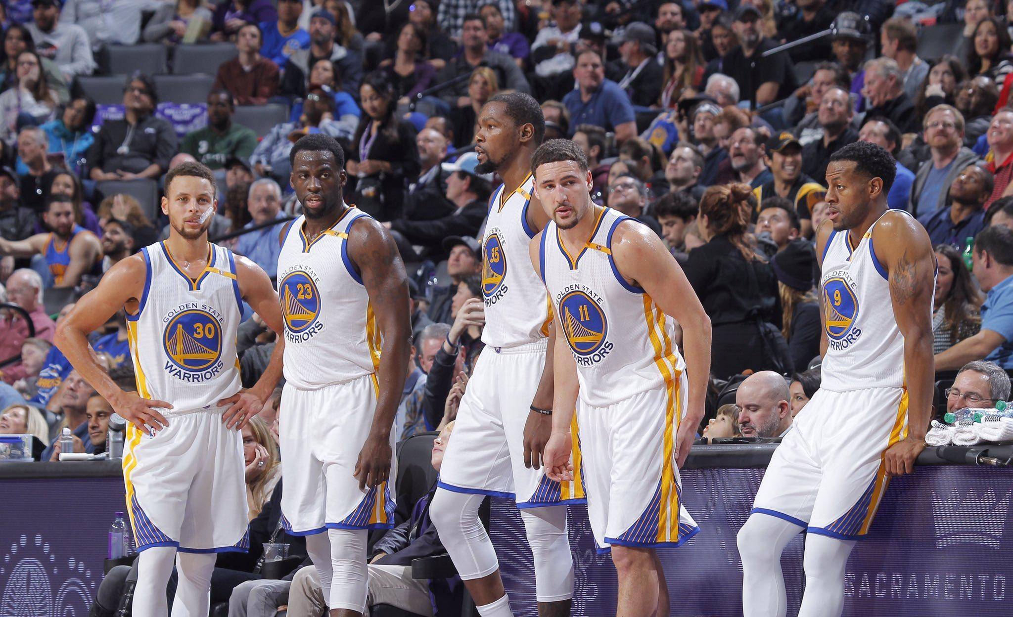 究竟是谁在 究竟是谁在